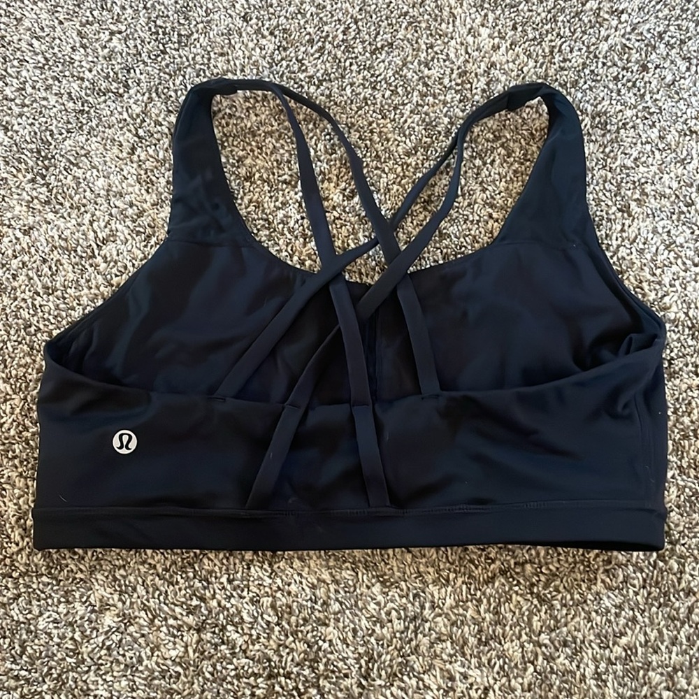 Lululemon sports bra